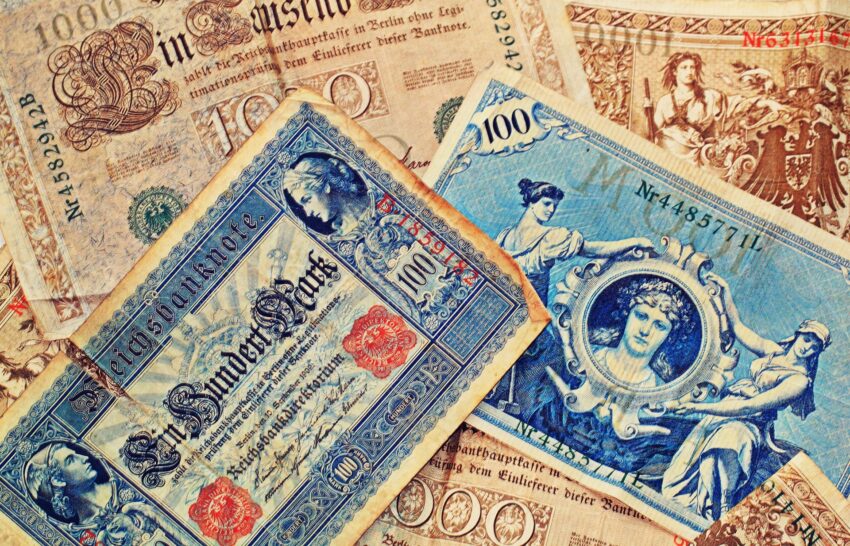 The first paper money: history and development